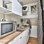 Cozy Apartment For 1 Person - Paris 18